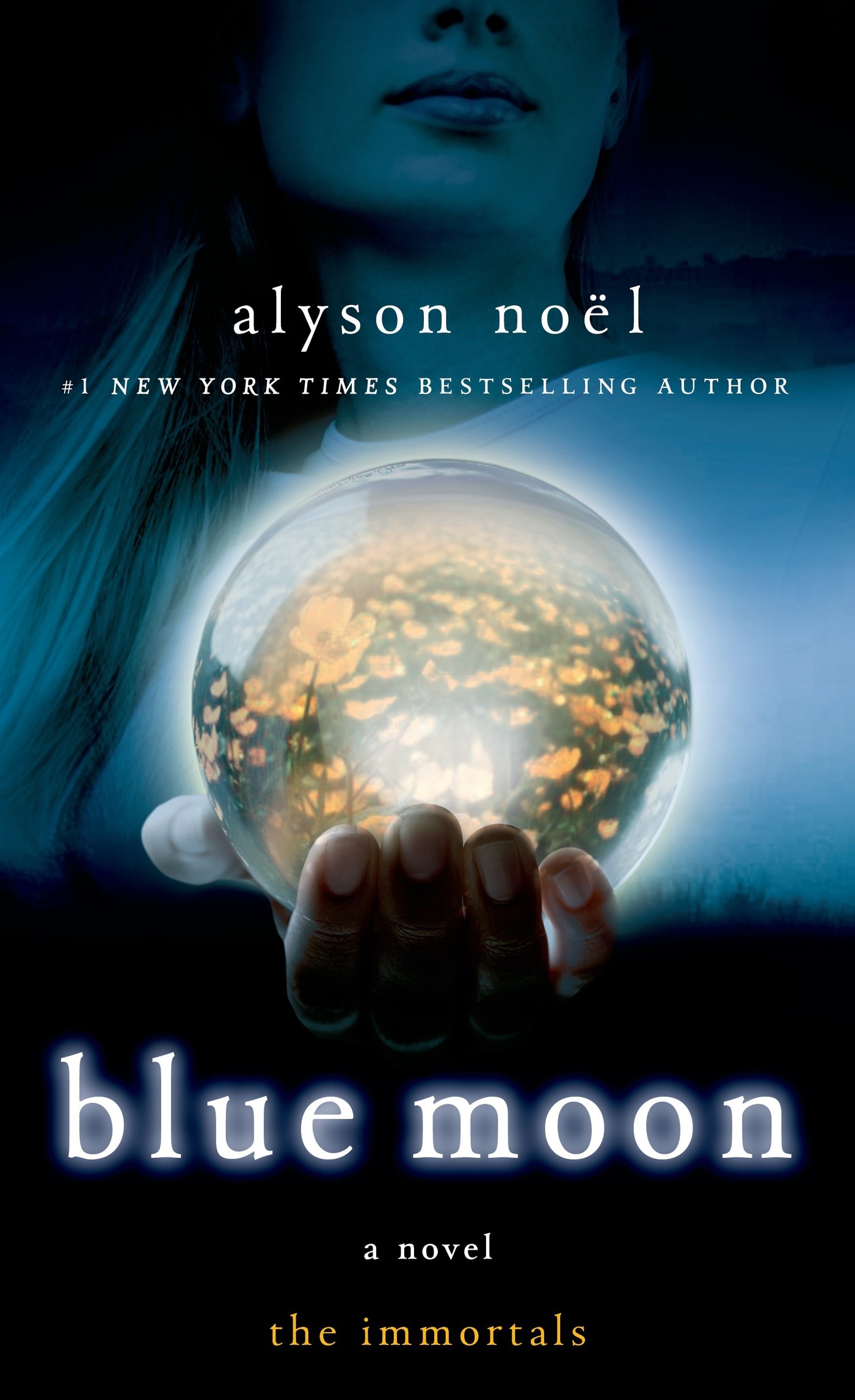 Book “Blue Moon” by Alyson Noël — July 7, 2009